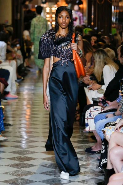Look 47